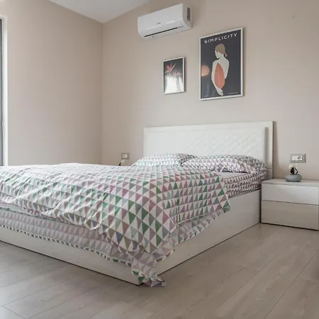 Luxurious Panoramic Tiran