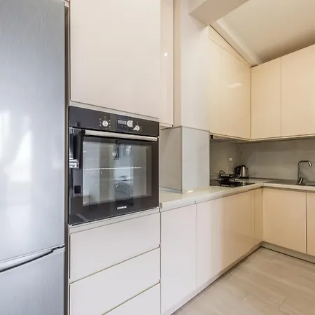 Luxurious Panoramic Tiran