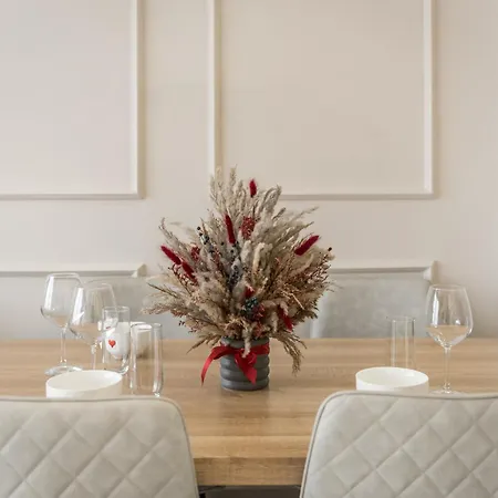 Luxurious Panoramic * Tiran